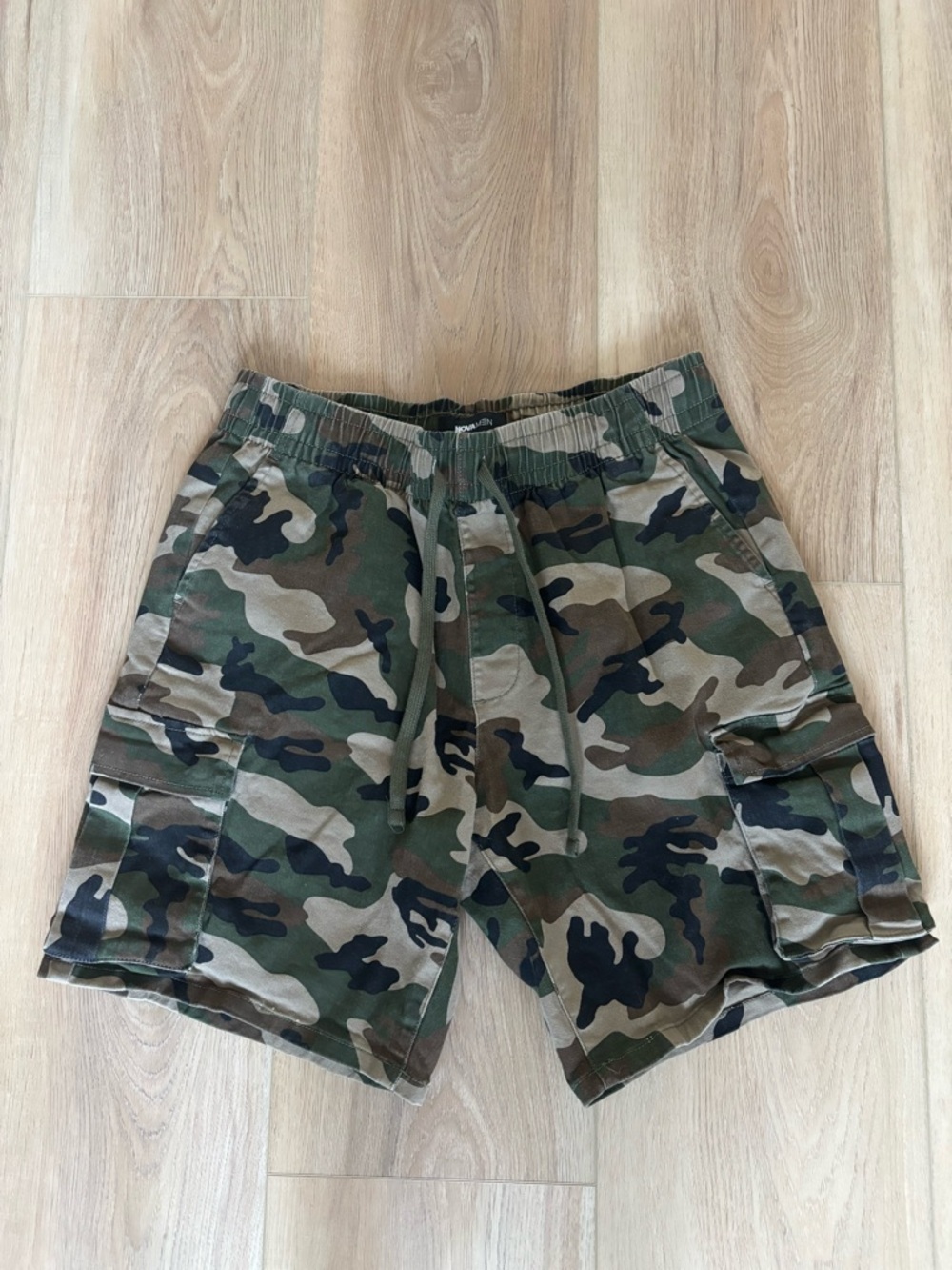 NWOT - Nova Men
Men's Camo Cargo Shorts
